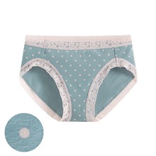 棉質蕾絲點點中腰內褲-女