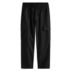 175cm，64kg，一律都選S號，否則腰圍會太鬆。