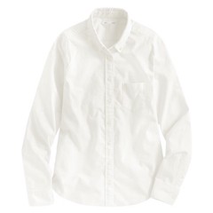 165/52，偏大一點，但裡面再加衣服應該是舒適的。