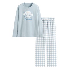 我買M,怎麼穿起來像唱戲一樣，超大