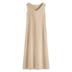 穿起來比想像中好看，
搭個披肩就能出門
建議帶小1號