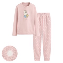 柔軟材質，穿上去之後一整個暖和起來👍👍👍👍👍