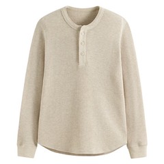 187/80 偏薄，合身版
個人覺得不太有彈性，穿了白色內搭還會激凸XD 
已退貨