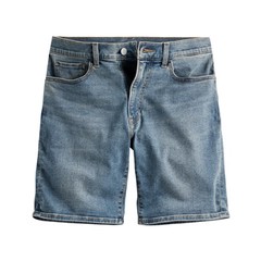 176/72，舒適好穿，不會太鬆或太緊