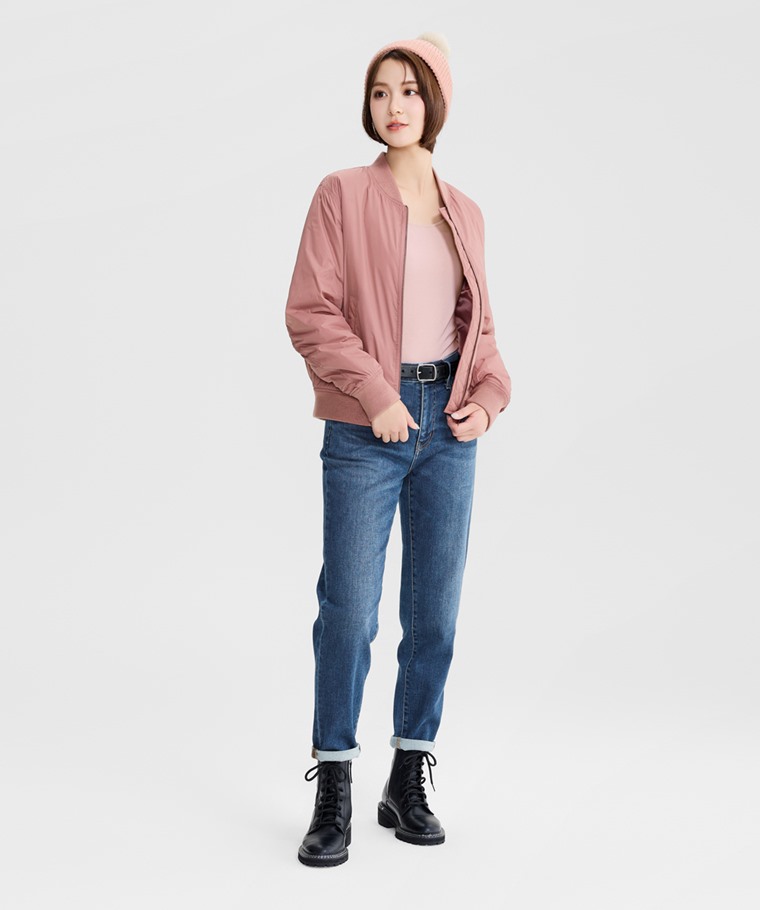 鋪棉飛行外套-女 - 經典的MA1簡約修身版型，搭配高品質YKK拉鍊，滑順好拉不卡頓。