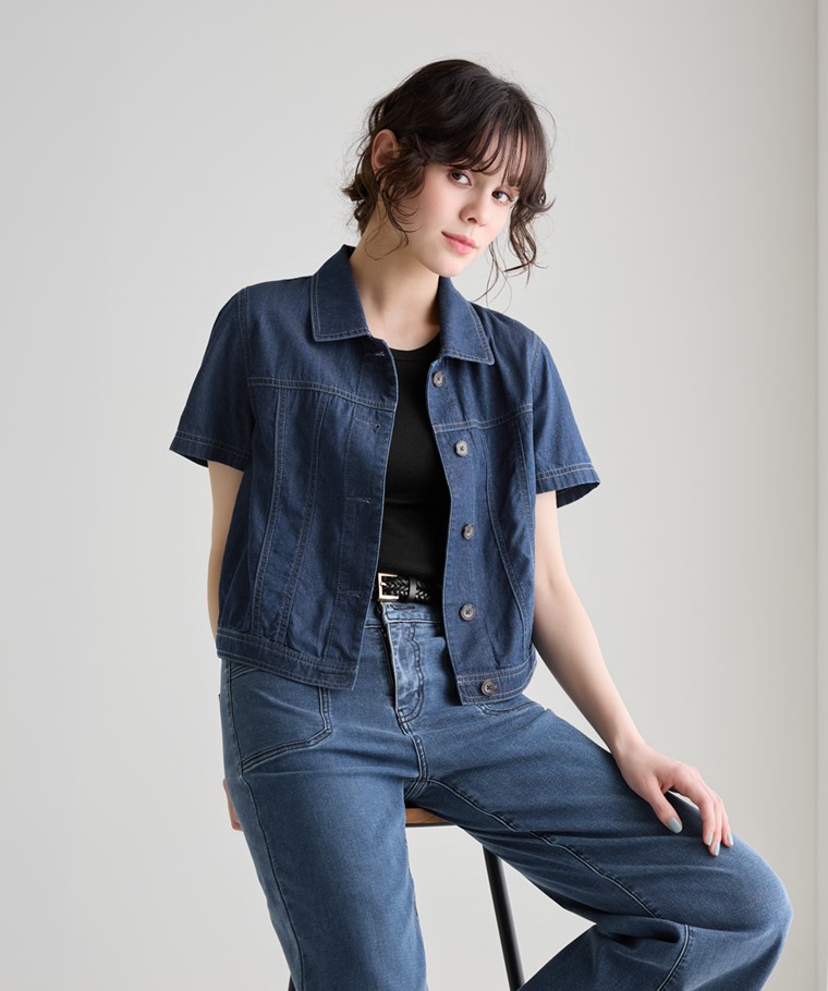 精選特輯：女 · 牛仔短袖襯衫式外套,女 · Bra削肩中短版背心,女 · 編織皮帶,女 · 輕量排釦高腰牛仔寬褲