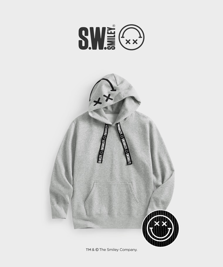 聯名系列T恤-MEN：男 · S.W.SMILEY®刷毛印花織帶連帽衫-04