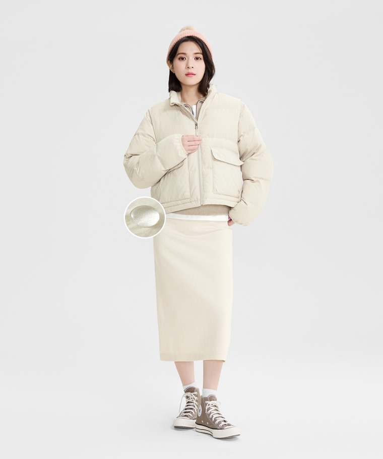 鋪棉可拆袖寬版外套-女 - 內層手工填充蓬鬆棉花，輕盈不厚重，如羽絨般的溫暖體驗。