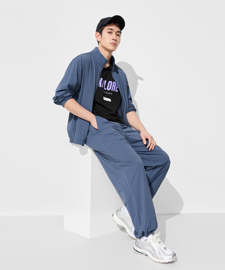 運動精選系列：男 · 抗UV吸排彈性立領外套,男 · 抗UV吸排彈性長褲,男 · 毛圈羅紋配條中筒襪,男 · 運動涼感印花圓領T恤