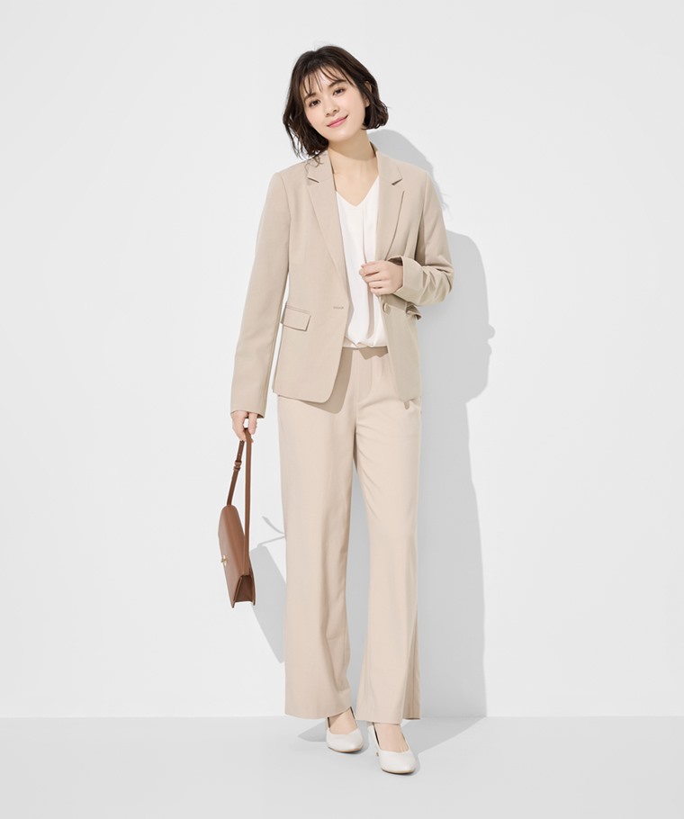 職場穿搭推薦：女 · 彈性西裝外套,女 · 輕柔連袖寬版抓皺上衣