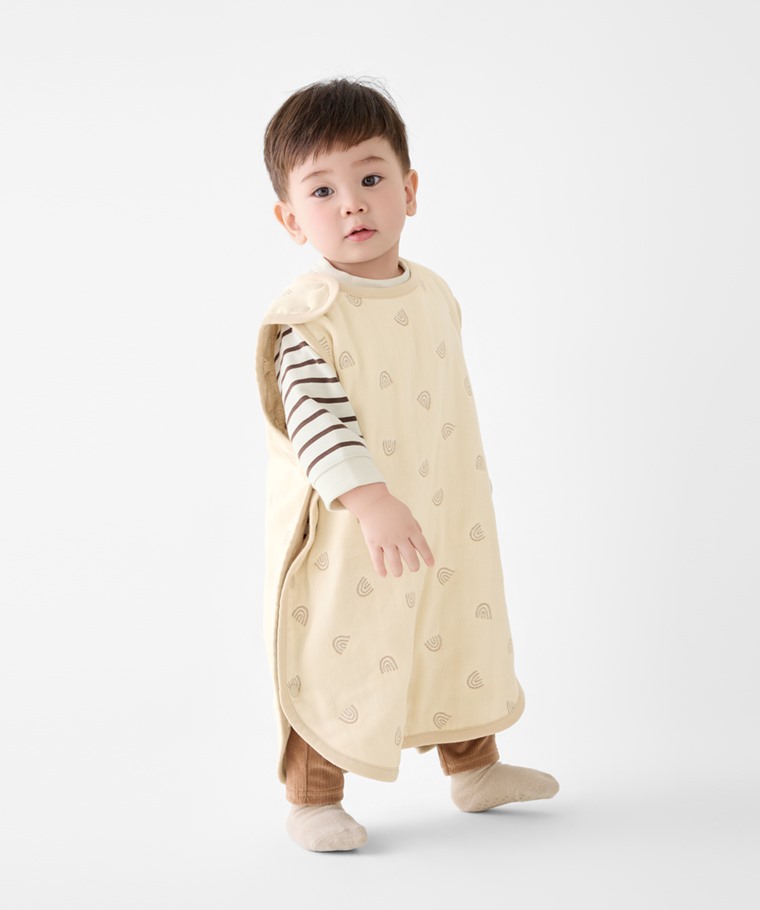 秋冬嬰幼兒新品：Baby · 小毛圈條紋上衣,Baby · 六層紗提花防踢背心,Baby · 燈芯絨休閒長褲