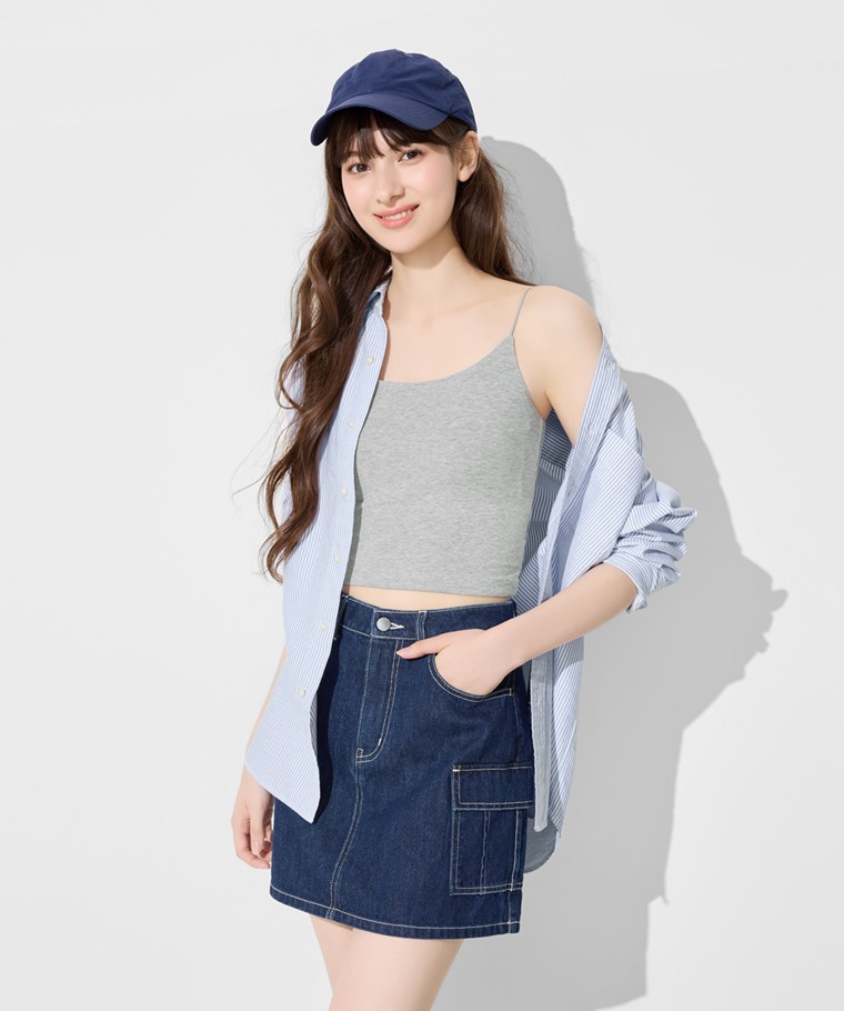 春夏女裝新品：女 · Bra大圓領中短版細肩帶,女 · 工裝牛仔連褲短裙,男 · 牛津條紋長袖襯衫