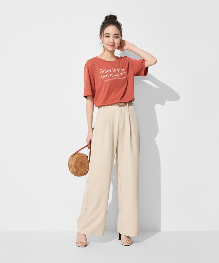 莫代爾寬版文字上衣-女