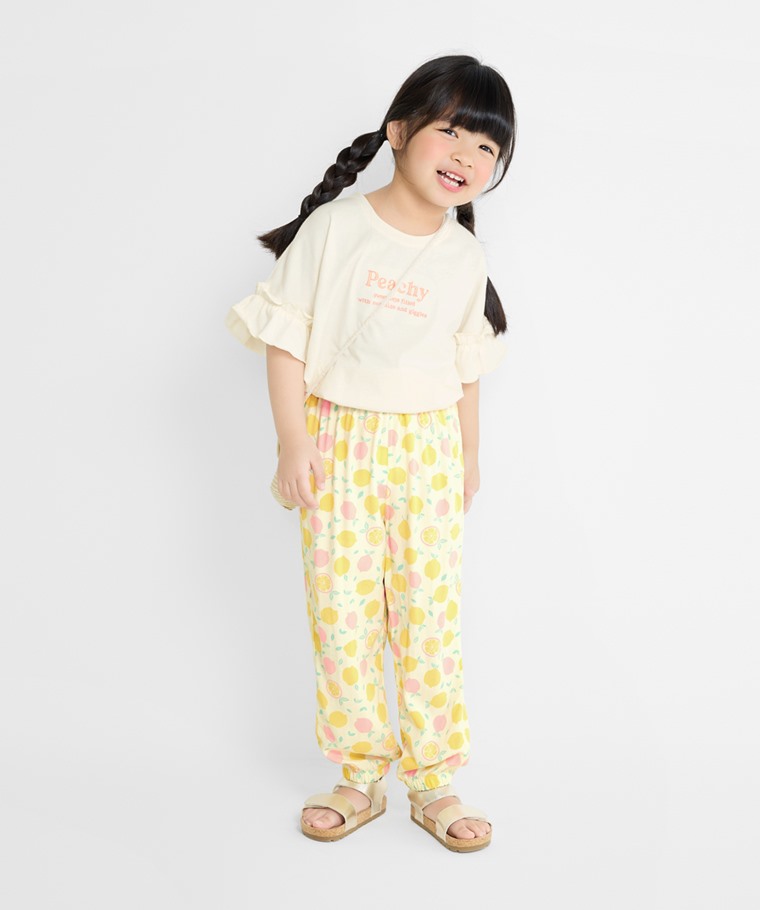 春夏童裝新品：童 · 嫘縈印花束口褲,童 · 荷葉袖文字電繡上衣