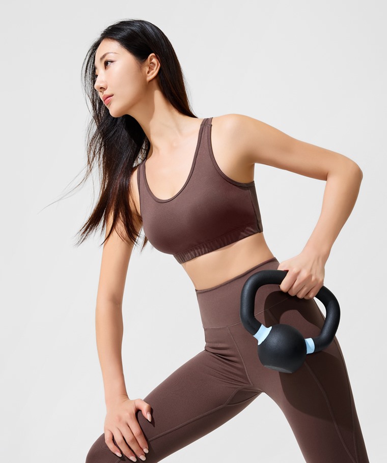 運動精選系列：女 · 吸排附口袋中度緊身褲,女 · 運動輕度支撐Bra背心