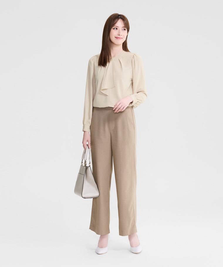 職場穿搭推薦：女 · 荷葉領結長袖襯衫,女 · 細版皮帶
