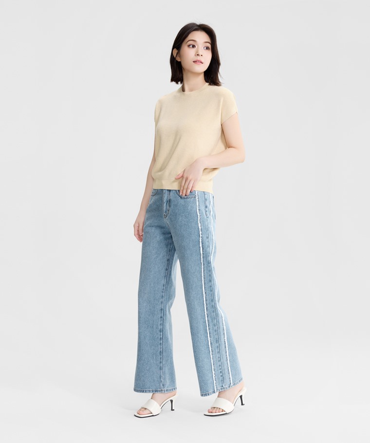 秋冬女裝新品：女 · 短袖圓領針織衫,女 · 側邊抽鬚高腰直筒牛仔褲