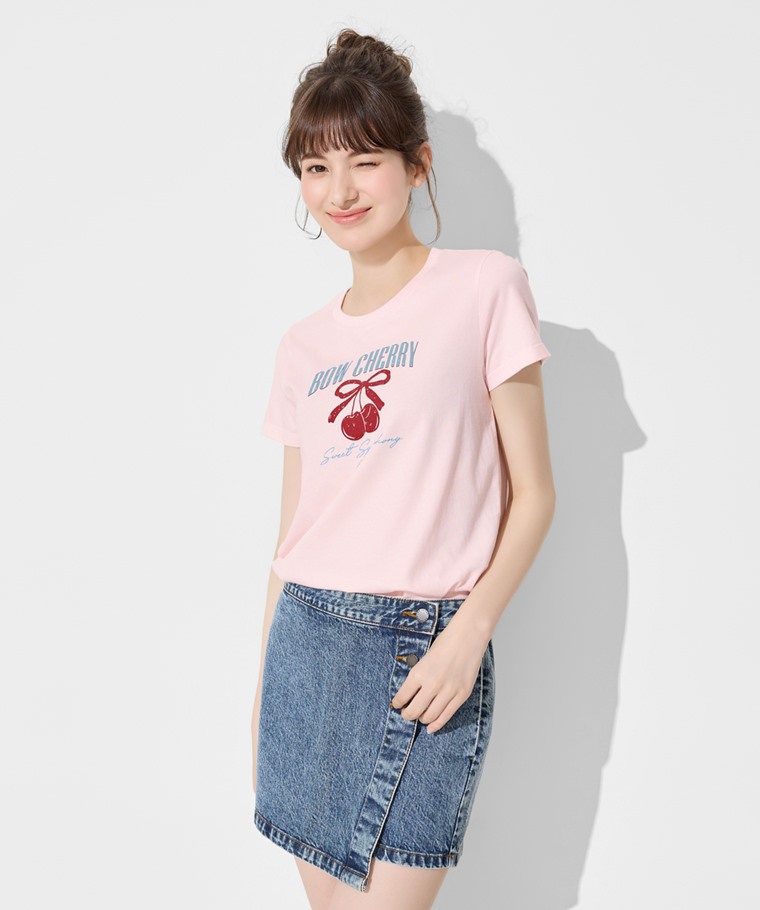春夏女裝新品：女 · 文字櫻桃印花T恤