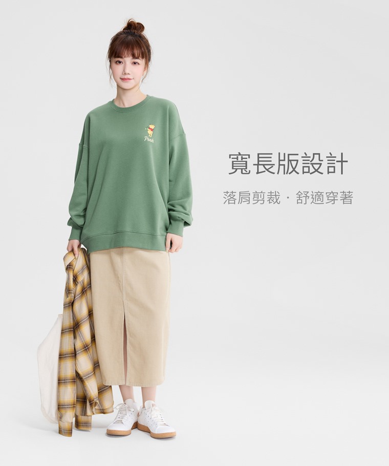 迪士尼系列刷毛寬長版口袋印花圓領衫-12-女