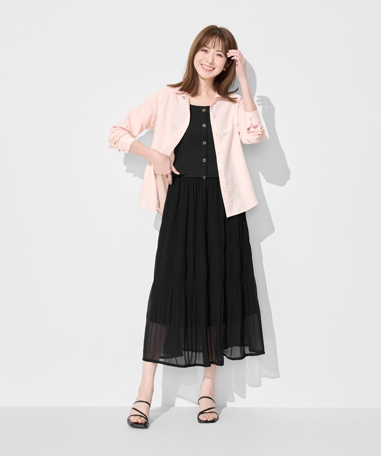 職場穿搭推薦：女 · 細褶雪紡長裙,女 · 棉麻長袖襯衫,女 · 羅紋方領鈕釦背心