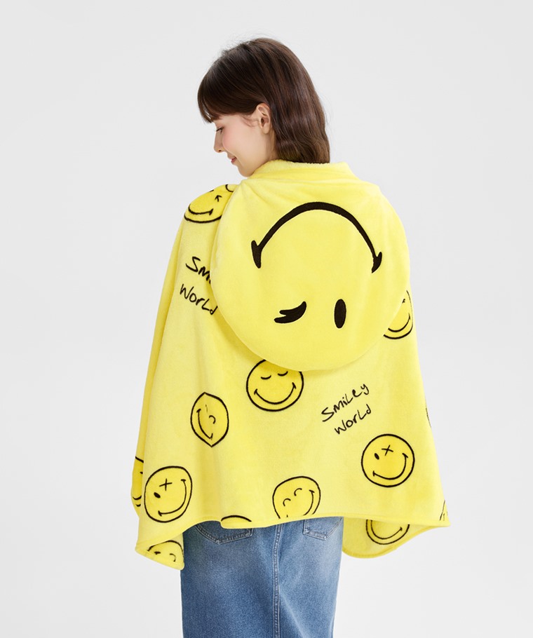 SmileyWorld®珊瑚絨造型家居毯-中性款 - 珊瑚絨材質柔軟蓬鬆，觸感細緻親膚，帶來溫暖舒適感受。