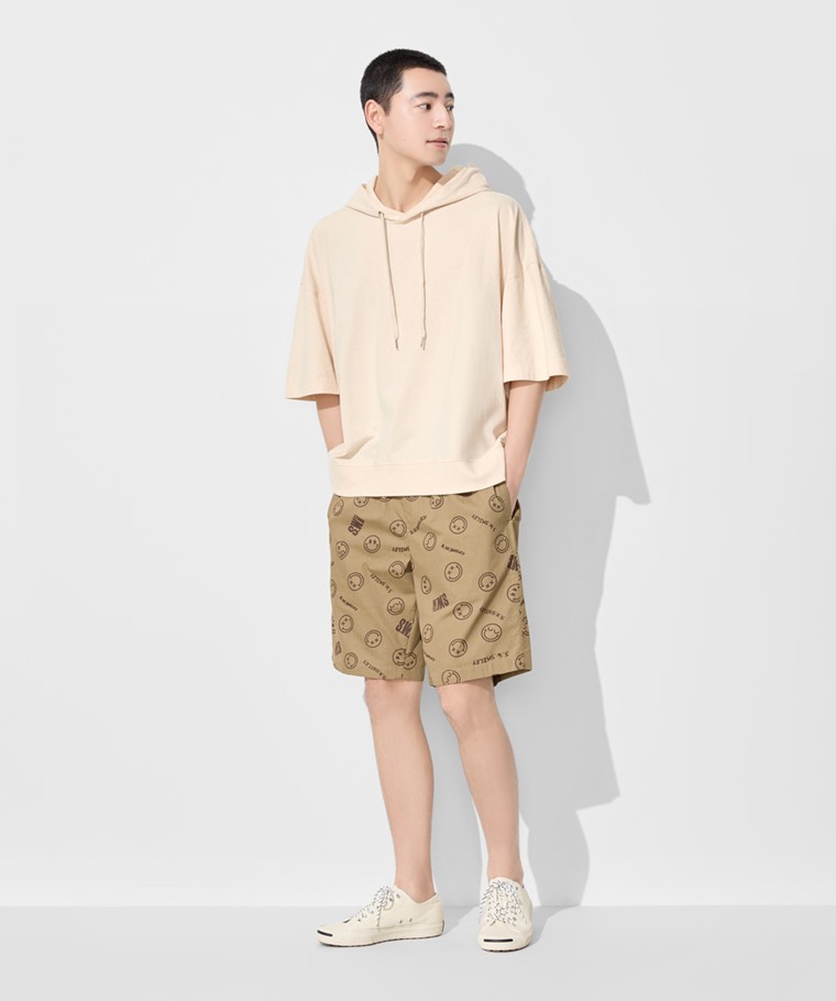 春夏男裝新品：男 · S.W.SMILEY®印花輕便短褲,男 · 純棉厚寬版連帽上衣