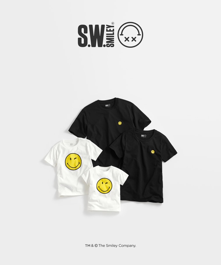 親子/情侶系列：女 · S.W.SMILEY®印花T恤-01,男 · S.W.SMILEY®印花T恤-01,Baby · SmileyWorld®印花T恤-01,童 · SmileyWorld®印花T恤-01