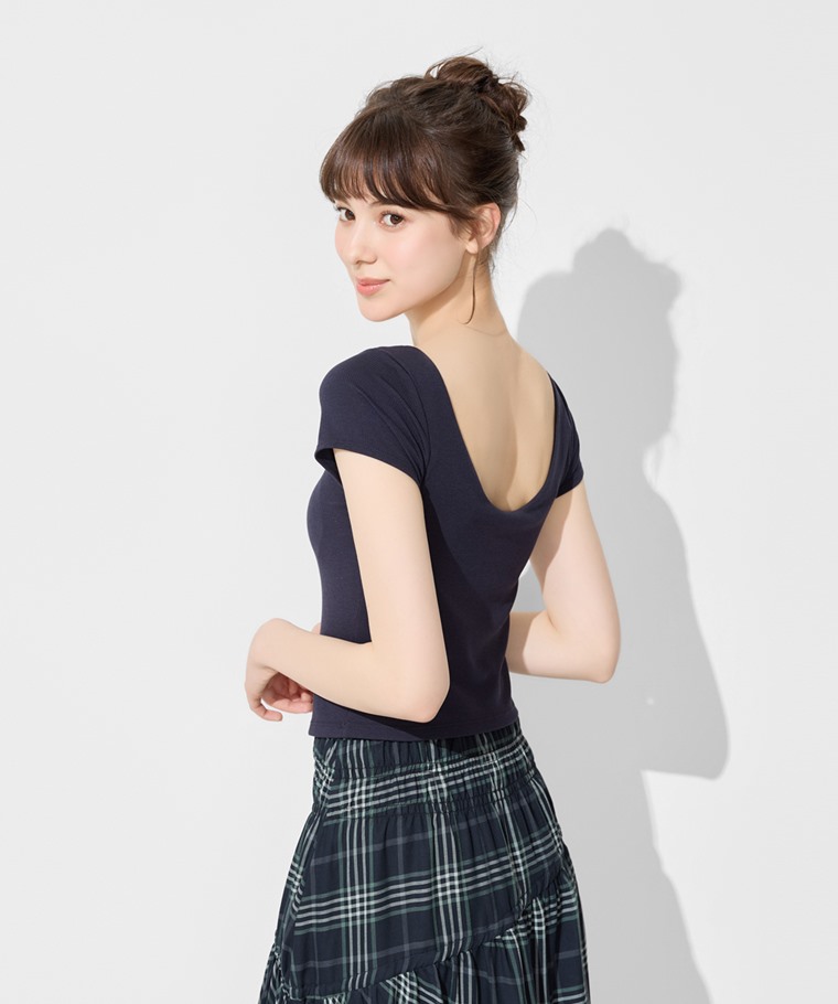 春夏女裝新品：女 · Bra羅紋挖背短版T恤,女 · 格紋綁帶蛋糕長裙