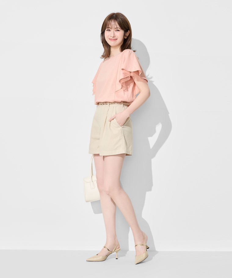 春夏女裝新品：女 · 柔滑棉網紗荷葉袖上衣,女 · 棉麻打褶短褲,女 · 細版皮帶