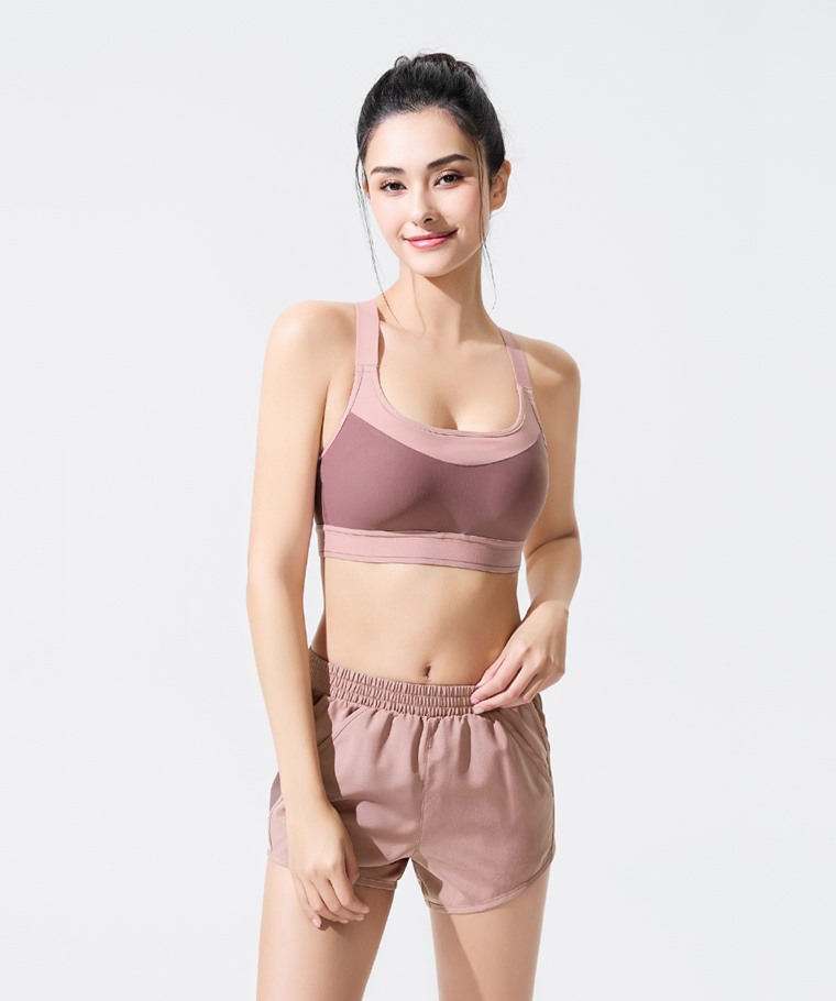 運動精選系列：女 · 運動輕便短褲,女 · 高度支撐背扣式配色Bra背心