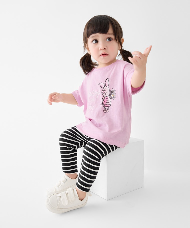 彈力條紋九分內搭褲-Baby - 後襠加長設計，可完整包覆尿布，寶寶活動更舒適。