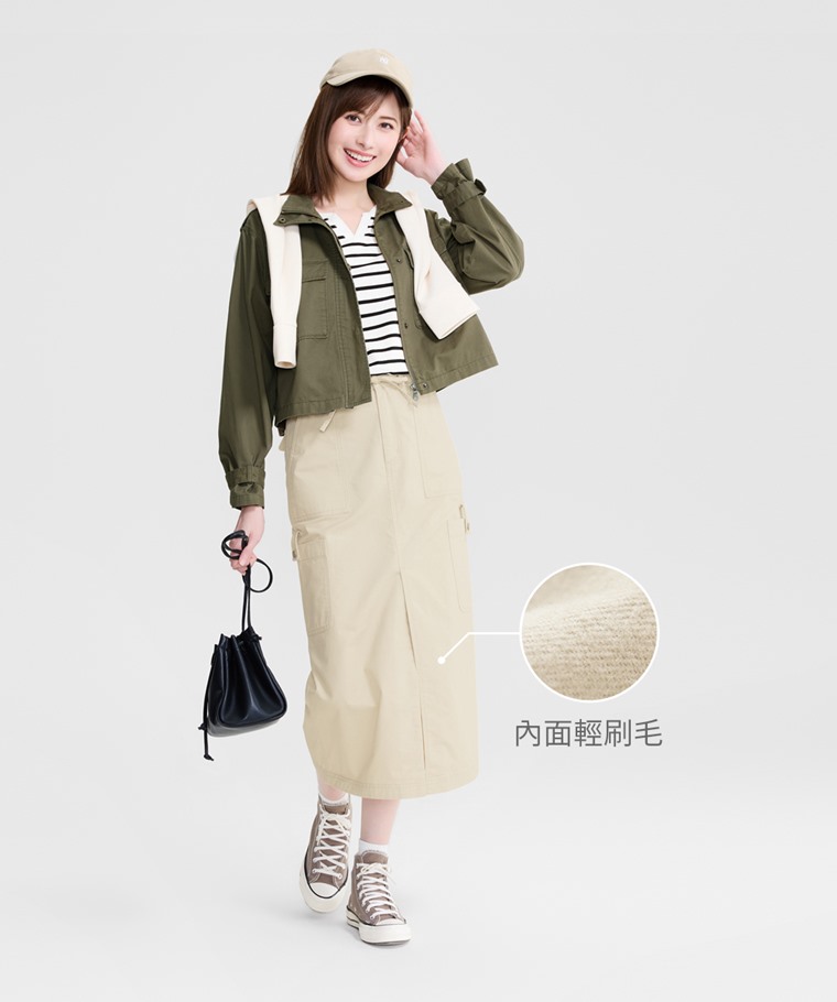 棉質工裝長裙-女 - 100%純棉素材，內面刷毛設計，提升保暖性，觸感柔軟親膚。