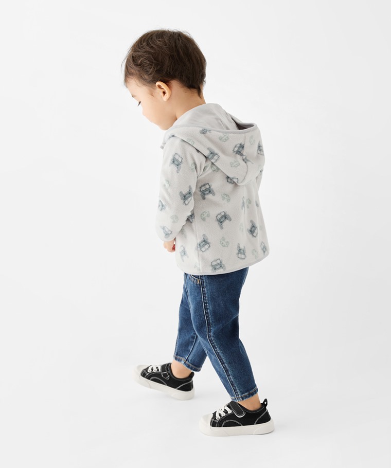 牛仔剪接錐形褲-Baby - 布料經專業水洗工藝，洗淨雜質，呈現自然色澤與柔軟觸感。