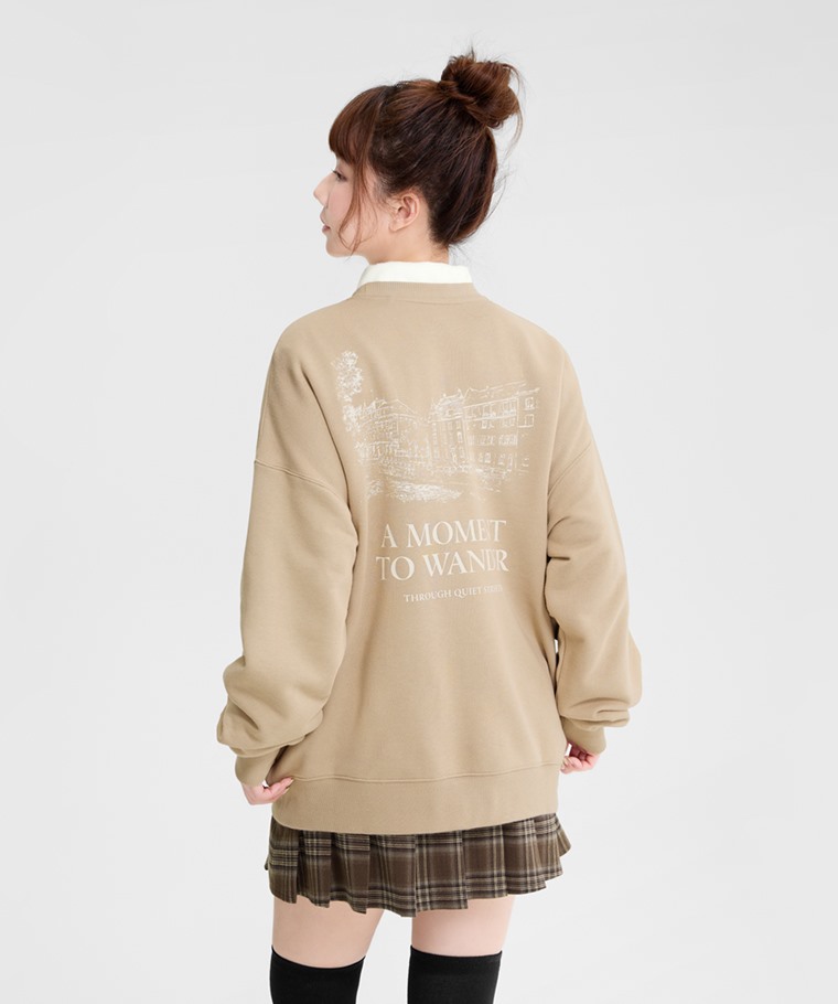 漫步時光刷毛寬長版口袋印花圓領衫-女