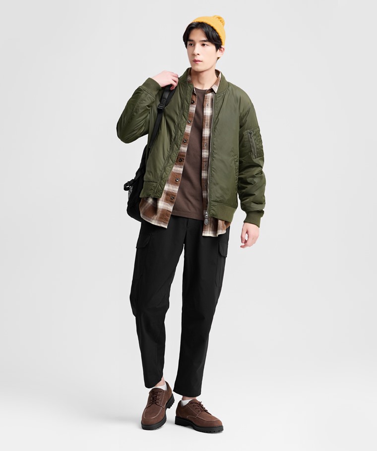 春夏男裝新品：男 · 鋪棉飛行外套,男 · 機能彈性工裝九分褲,男 · 法蘭絨格紋襯衫,男 · 純棉圓領長袖T恤,男 · 素色踝襪(3入)