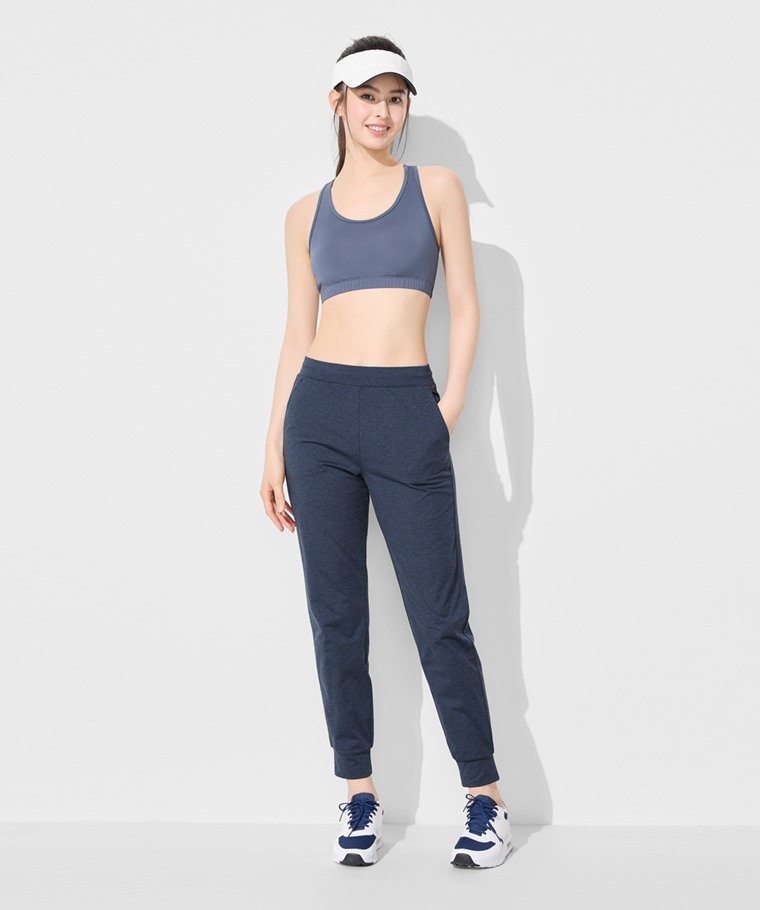 運動精選系列：女 · 彈性運動束口褲,女 · 運動輕度支撐Bra背心