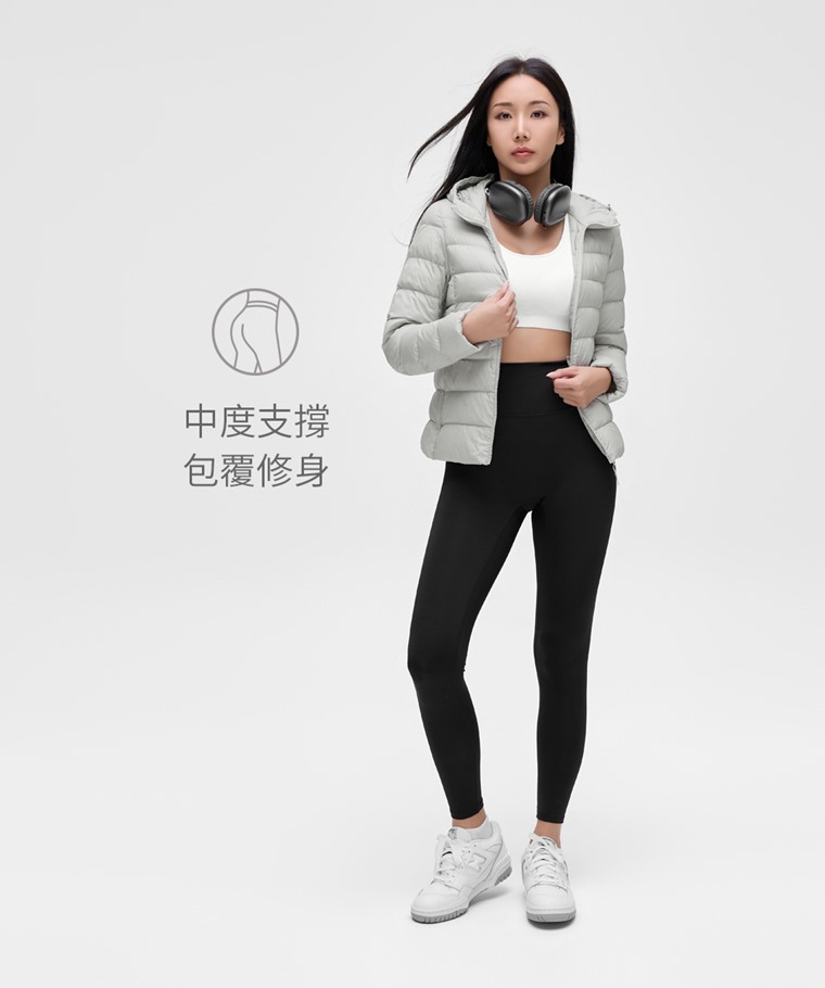 吸排無中線中度緊身褲-女 - 彈性布料具備良好吸汗速乾機能，彈力舒適，自在好動且乾爽不黏膩。