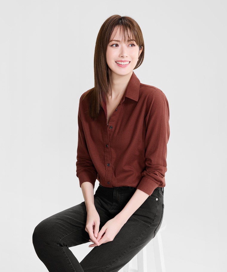 秋冬女裝新品：女 · 法蘭絨長袖襯衫,女 · Bra條紋蕾絲細肩帶背心,女 · 特彈修身九分牛仔褲,女 · 簡約皮帶