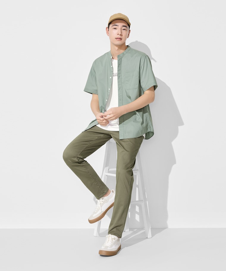 春夏男裝新品：男 · Skinny Fit多色窄管牛仔褲,男 · 文字厚版印花T恤-04,男 · 柔棉立領短袖襯衫,男 · 素色踝襪(3入)