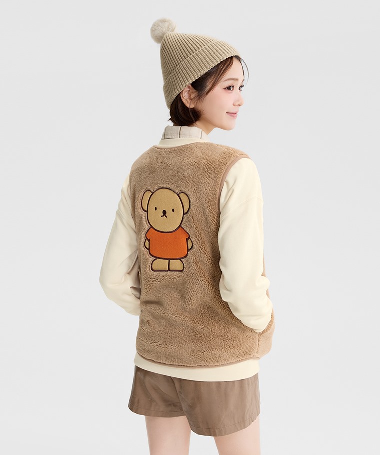 Miffy and Friends電繡口袋背心-女 - 側邊口袋搭配刷毛內裡設計，日常穿著更便利。