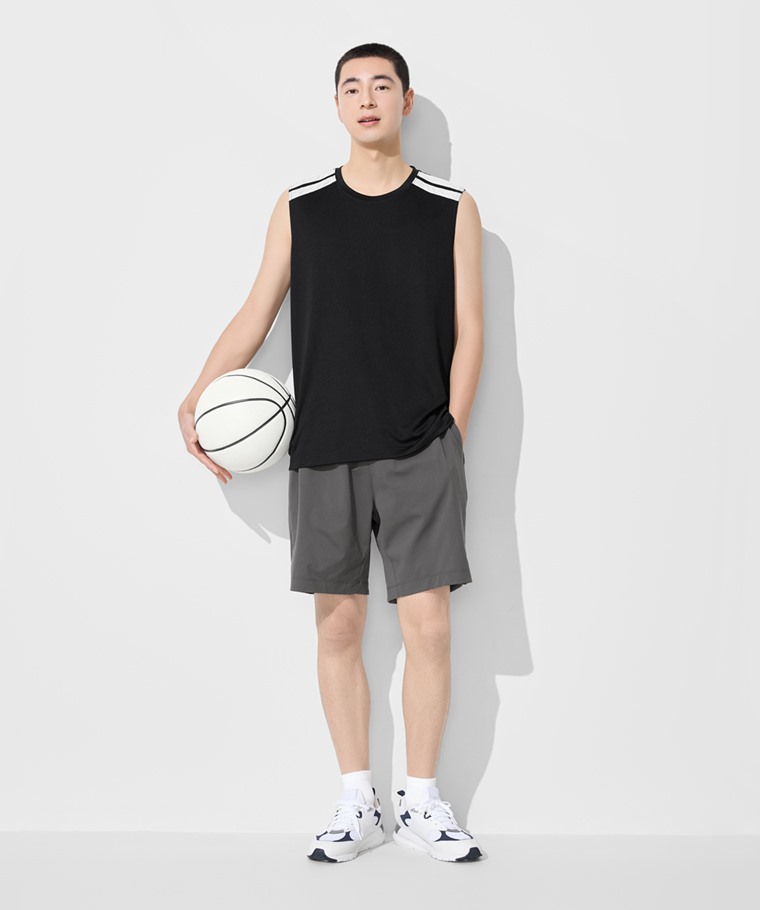運動精選系列：男 · 吸排運動背心,男 · 吸排彈性網眼短褲,男 · 毛圈中筒襪