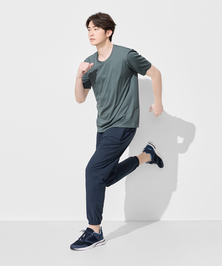 運動精選系列：男 · 吸排圓領T恤,男 · 快乾運動束口褲