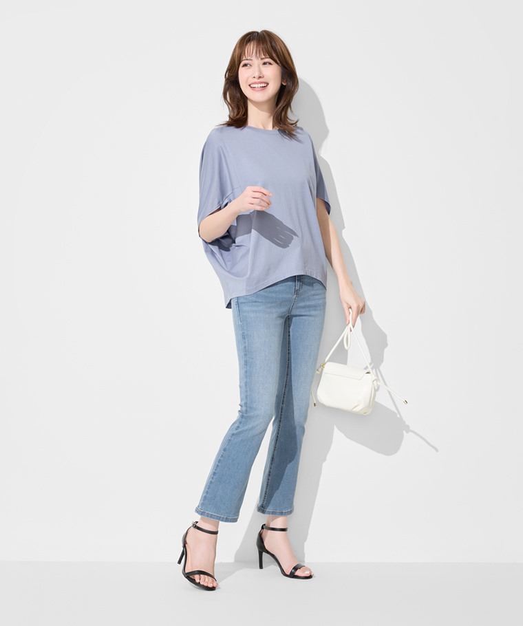 春夏女裝新品：女 · 絲光棉五分袖寬版上衣,女 · 輕量高腰靴型九分牛仔褲