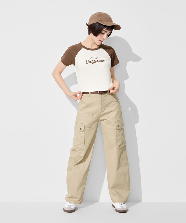 羅紋拉克蘭袖文字印花短版T恤-女