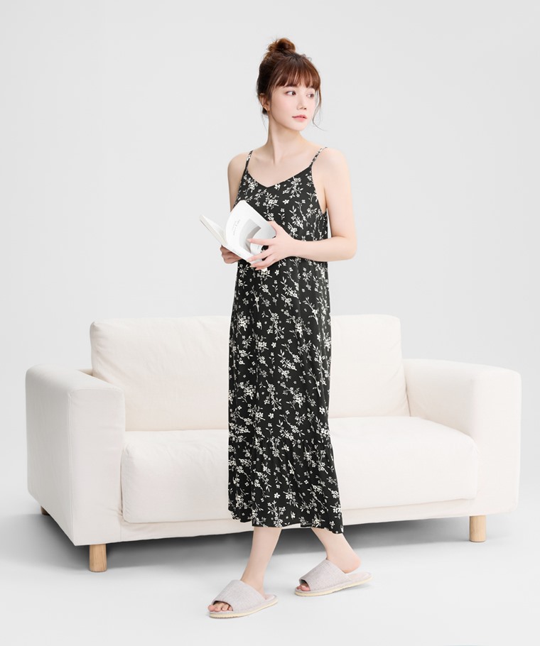 宅家舒適家居系列：女 · 嫘縈Bra家居花卉印花洋裝