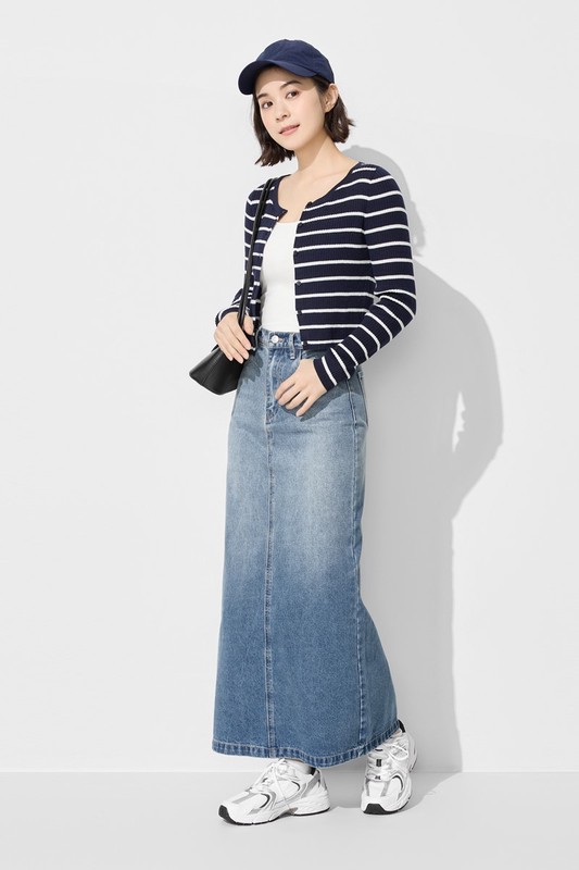 透膚圓領條紋短版針織外套-女