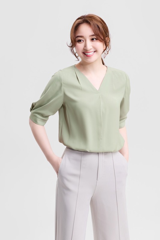 輕柔V領五分袖上衣-女