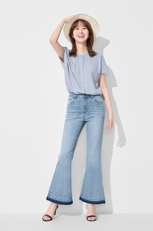 不收邊靴型牛仔褲-女