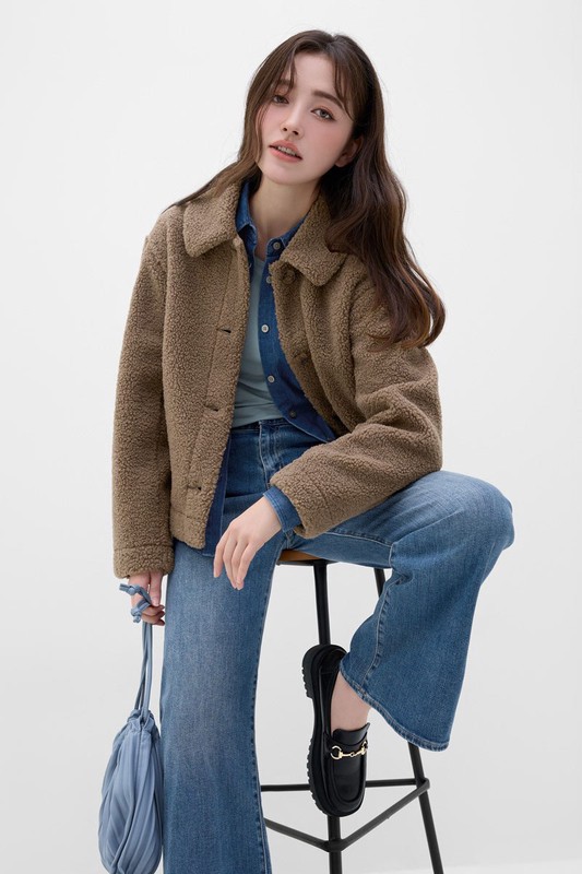 仿羊羔絨翻領外套-女