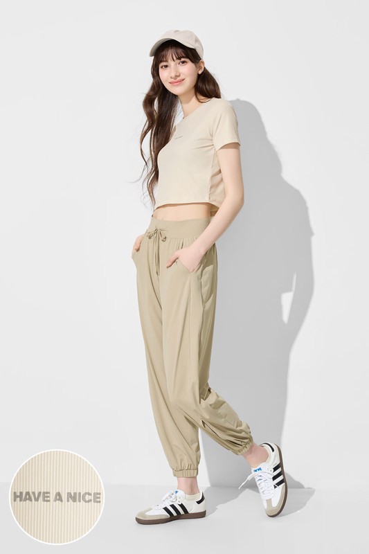 輕涼羅紋文字印花短版上衣-女
